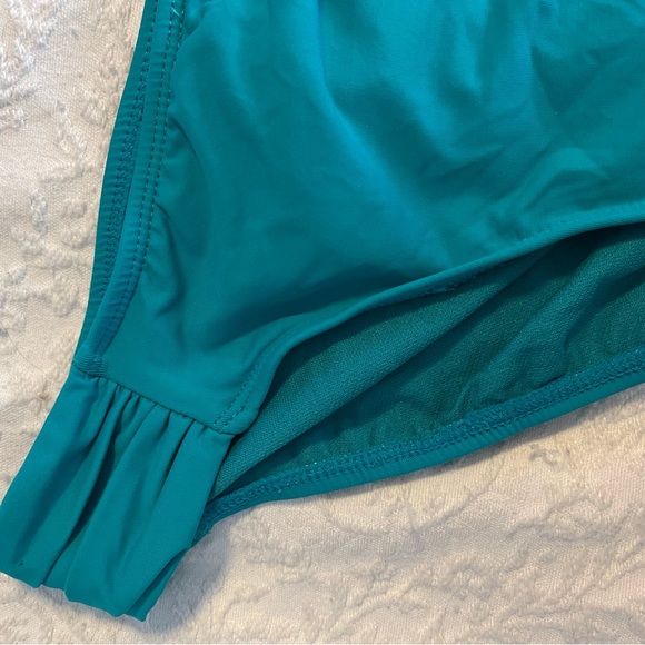 Women’s 2 pc tankini size 6 - Picture 3 of 4